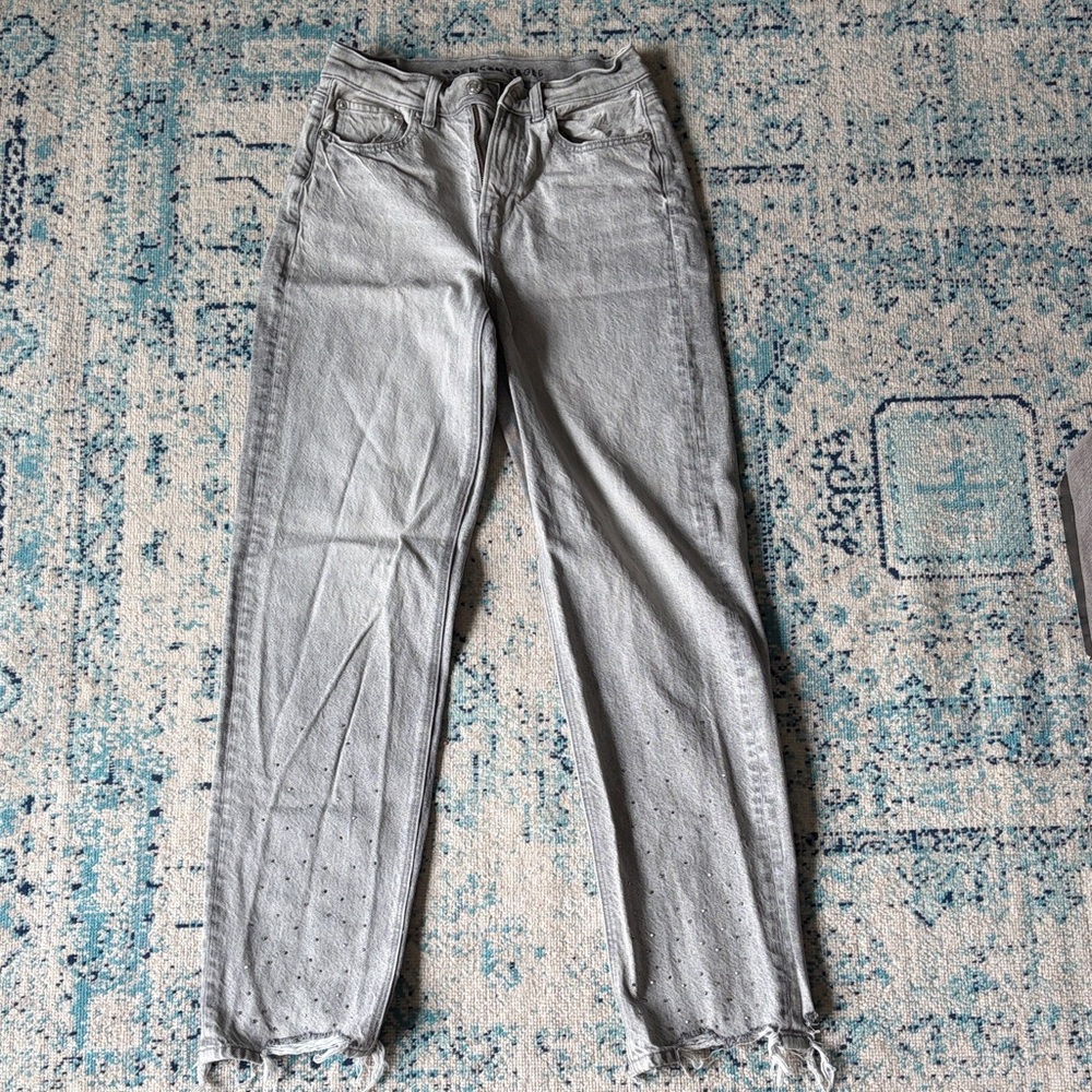 American Eagle Outfitters Light Gray Straight-Leg Jeans